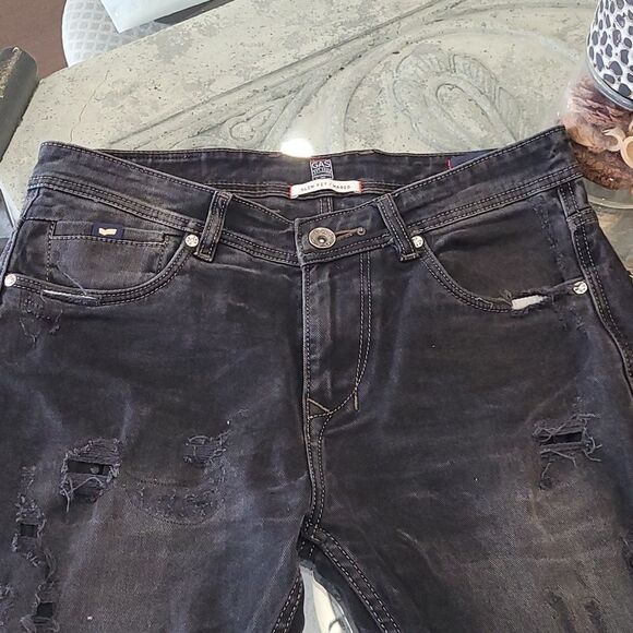 Gas BLACK DISTRESSED JEANS - Picture 2 of 9